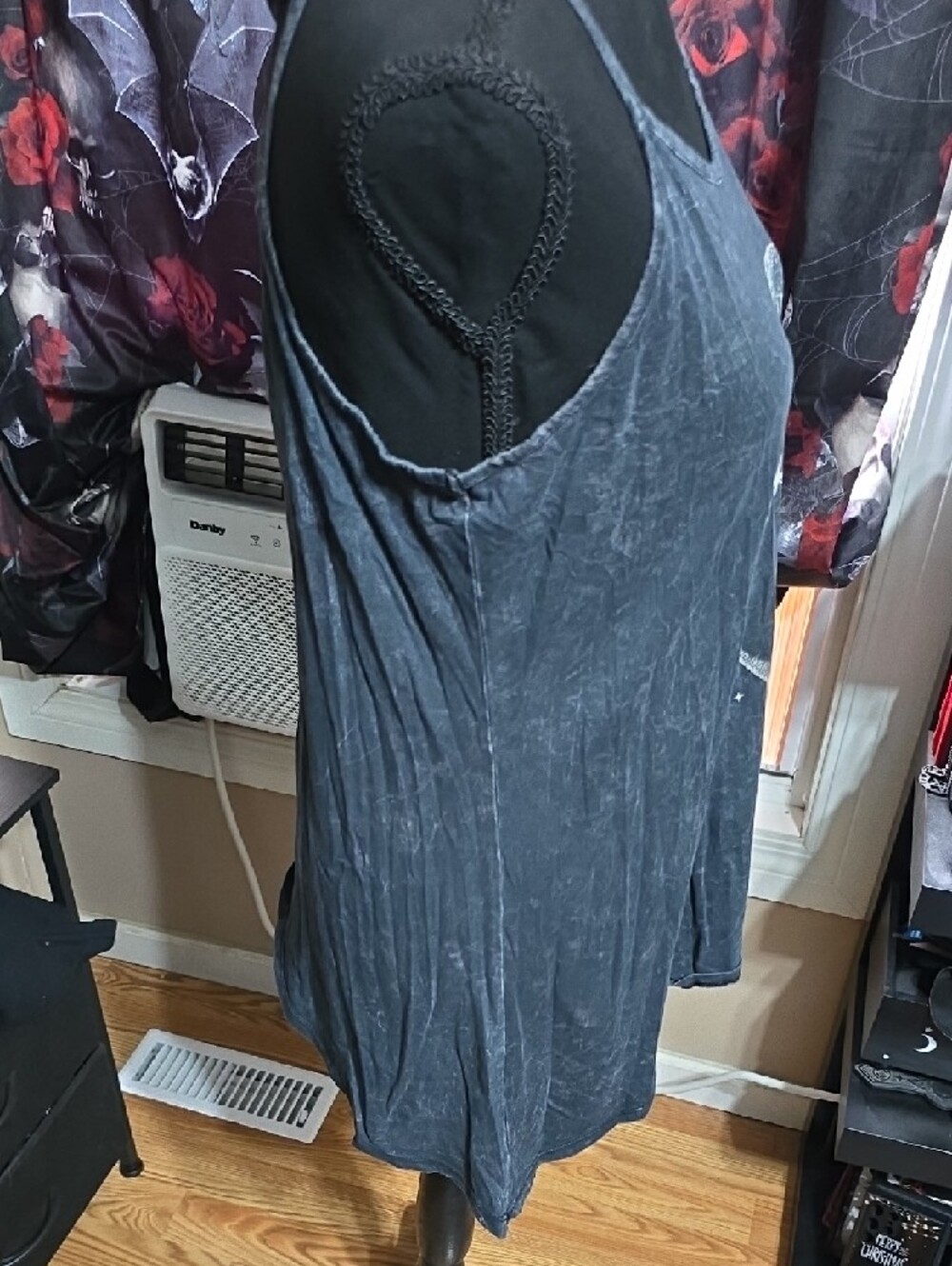 Midnihht Hour Washed Black Moon Graphic Spaghetti-Strap Camisole Top - Picture 5 of 7
